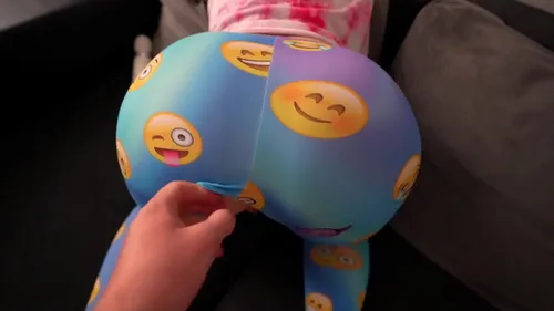 Belle-soeur russe surprise en train de se branler baisée